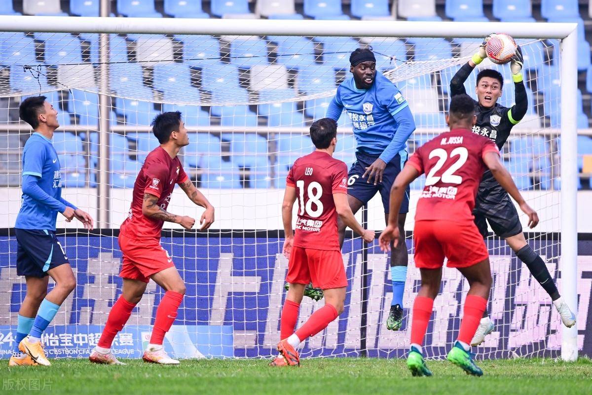 现出了无与 现出了无与